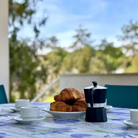 Giorgio 2 Mare E Pineta 아파트 *