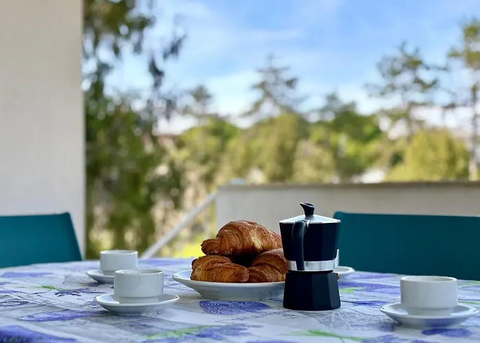 Giorgio 2 Mare E Pineta Lejlighed *